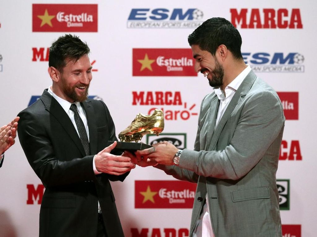 Dapat Sepatu Emas Eropa, Messi Sanjung Rekan-rekannya di Barca
