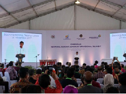 Resmikan Bandara Silangit, Jokowi Minta Runaway Diperpanjang  Lagi