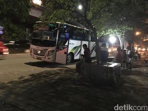 Saat Malam, Masih Ada Terminal Bayangan di Latumenten Jakbar Saat Malam, Masih Ada Terminal Bayangan di Latumenten Jakbar