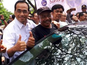 Taksi Online Berstiker akan Diusulkan Bebas Aturan Ganjil Genap