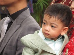 Aksi Lucu Ethes hingga Pertanyaan Nyeleneh Kaesang untuk Selvi