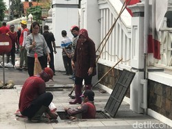 Risma Pimpin Normalisasi Saluran di Ahmad Yani, Ini Hasilnya