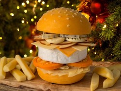 Wow! Restoran Ini Jual Burger dengan 9 Tumpukan Jenis Keju Berbeda, Mau Coba?