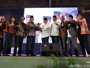 Bupati Banyuwangi Diganjar Penghargaan Santripreneur Award 2017