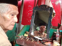 Kisah Kakek Ambiya, Tukang Cukur Sejak Zaman Penjajahan