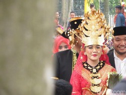 Demi Jahit Kebaya Kahiyang Ayu, Ini Pengorbanan Bu Mojo