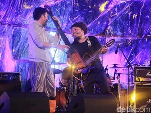 Ditinggal Vokalis, Payung Teduh Akan Istirahat Sementara