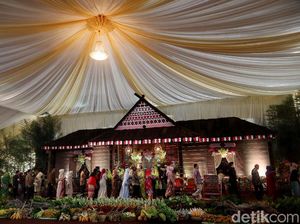 Resepsi Sesi Kedua Kahiyang-Bobby Dimulai, Tamu Berdatangan Lagi Resepsi Sesi Kedua Kahiyang-Bobby Dimulai, Tamu Berdatangan Lagi