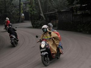 Tips Berkendara di Daerah Rawan Bencana Seperti Gunung Meletus Tips Berkendara di Daerah Rawan Bencana Seperti Gunung Meletus