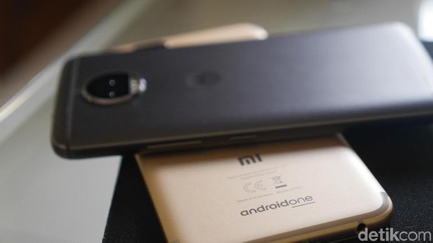  Adu Keren Ponsel Jagoan Rp 3 Juta