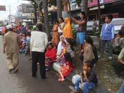 Antusiasme Warga Medan yang Tak Sabar Lihat Kirab Kahiyang-Bobby