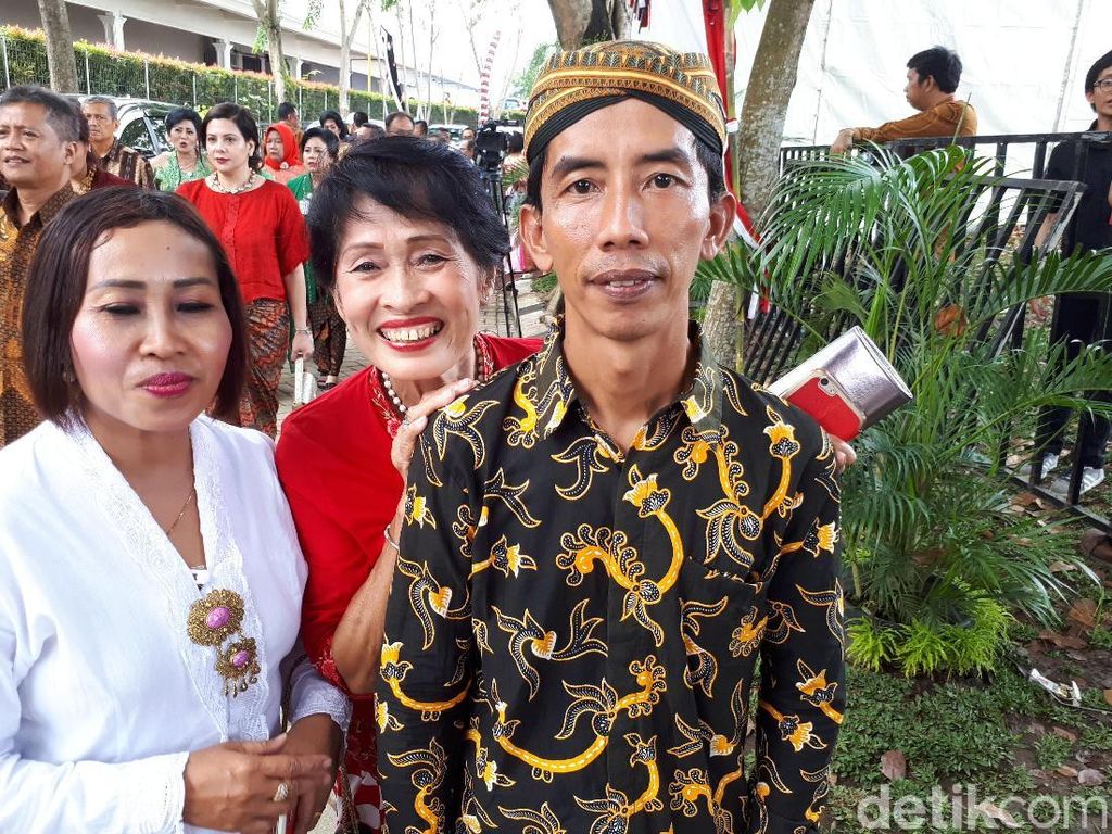 Ikut Doakan Kahiyang-Bobby, Jokowi KW: Semoga Sakinah