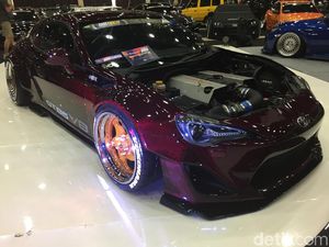 The Benny, Toyota 86 Berjantung Amerika
