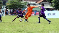 Pemain yang sukses membawa Bhayangkara FC juara Liga 1 2017 itu mengatakan ada sekitar 90 peserta yang mengikuti Firman Utina Cup 2017.
