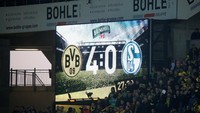 Sebuah gol dari Raphael Guerreiro di menit ke-25 bikin Dortmund sudah memimpin empat gol tanpa balas, bahkan sebelum babak pertama habis. (Foto: Wolfgang Rattay/REUTERS)