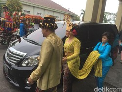 Seperti Raisa, Kahiyang Ayu Cantik Pakai Vera Kebaya di Acara Resepsi