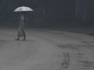 Antisipasi Hujan Abu dari Tangkuban Perahu, Jangan Lupa Pakai Masker