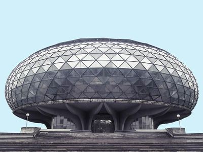 Rumah Aneh Seperti dari Luar Angkasa