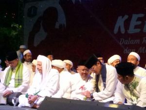 Saat Presiden PKS Lupa Bait Pantun di Sambutan Tausiyah Kebangsaan Saat Presiden PKS Lupa Bait Pantun di Sambutan Tausiyah Kebangsaan
