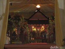 Ini Pelaminan untuk Resepsi Kahiyang-Bobby di Medan