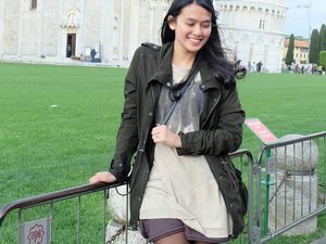 Foto: Gaya Liburan Cantik Kakak Ipar Kahiyang Ayu