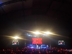 Lautan Merah iKon Gemparkan Panggung Saranghaeyo Indonesia 2017 Lautan Merah iKon Gemparkan Panggung Saranghaeyo Indonesia 2017