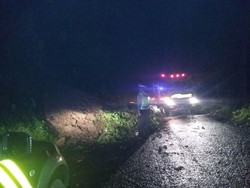 Longsor di Gumitir, Arus Lalu Lintas Jember-Banyuwangi Tersendat