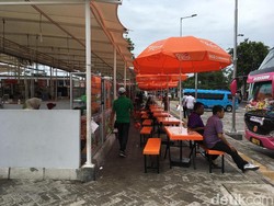 Pedagang di Lokbin Jalan Cengkeh Masih Tunggu Undangan Makan Sandi