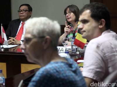 Sekjen DPD Terima Delegasi UC Leuven-Limburg Belgia