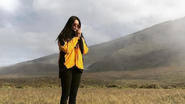 Foto: Gaya Liburan Cantik Bunga Jelitha