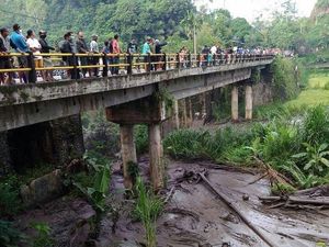 Lahar Dingin Gunung Agung, Jangan Beraktivitas di Sekitar Sungai