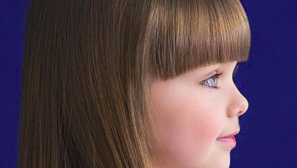 Potret Anastasiya Knyazeva, Bocah Bermata Indah Seperti Boneka