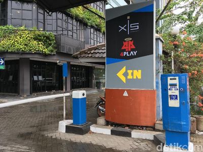 Foto: Ini Penampakan Plang 4Play Alexis yang Bikin Heboh
