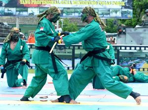 Prajurit Kostrad Unjuk Kemampuan di Lomba Beladiri Piala KSAD