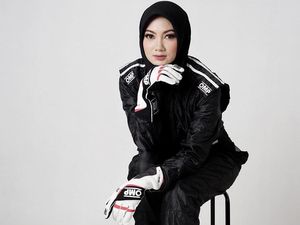 Pembalap Cantik Ini Ramai Dipuji Netizen karena Berhijab Pembalap Cantik Ini Ramai Dipuji Netizen karena Berhijab