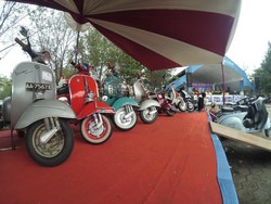 Maaf! Vespa Gembel Dilarang Ikut Konvoi Akbar Pencinta Skuter ke Pangandaran