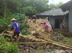 Rumah Tertimpa Pohon di Purworejo, Satu Orang Luka