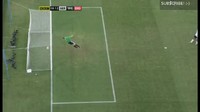 Gol Lampard saat Inggris menghadapi Jerman di babak 16 besar Piala Dunia 2010 tidak disahkan wasit, meski sudah melewati garis gawang. Inggris kalah 1-4 dan akhirnya tersingkir. Foto: Screenshots Youtube