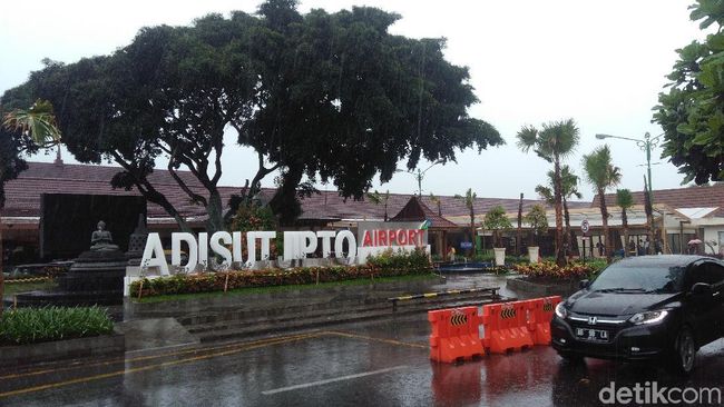 Merapi Erupsi Lagi, Begini Antisipasi Bandara Adisutjipto Merapi Erupsi Lagi, Begini Antisipasi Bandara Adisutjipto