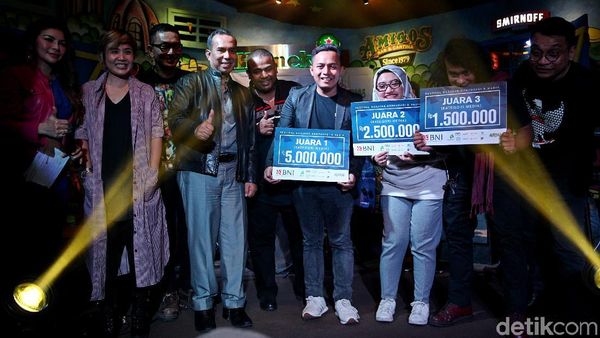 Melihat Keseruan Grand Final Festival Karaoke Korporasi dan Media