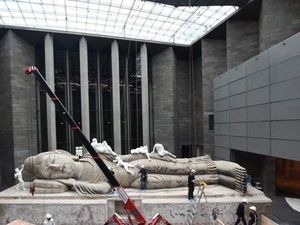 Patung Buddha Sepanjang 16 Meter di Galeri Nasional Victoria