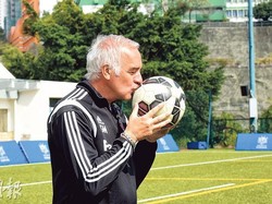 Siapa Roberto Carlos, Juru Taktik Baru Persib Eks Asisten Pelatih Inter?