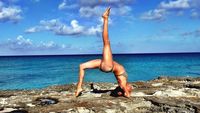 Foto: Meghan Markle, Tunangan Pangeran Harry yang Senang Yoga