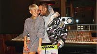 Foto: 15 Potret Agnez Mo dan Anggun Akrab dengan Selebriti Dunia