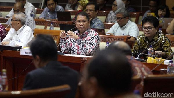 Rudiantara Ikuti Raker dengan Komisi I