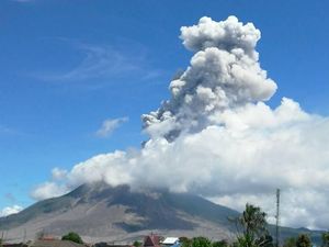 Mengenal 7 Gunung Berapi Aktif di Indonesia yang Jadi Destinasi Wisata