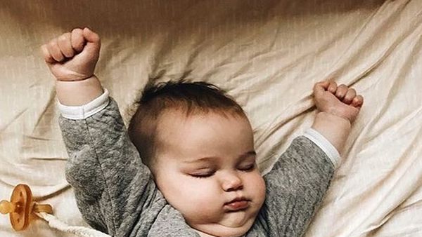 Gemes Banget Ngelihat Bayi-Bayi Ini Ngulet