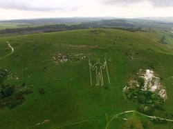 Sosok Manusia Raksasa di Inggris yang Dianggap Keramat