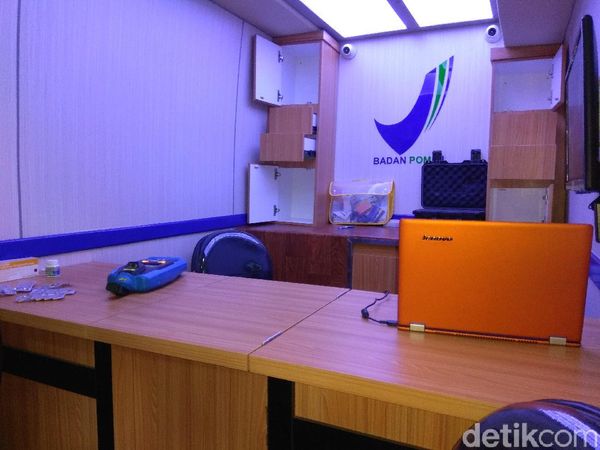 Canggih! Kulik Isi Mobil Penyidikan Obat Ilegal BPOM