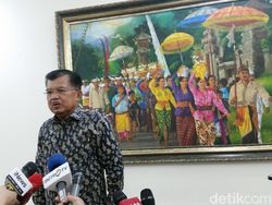 Guncangan Gempa Terasa, JK Melangkah Tenang Keluar Kantor